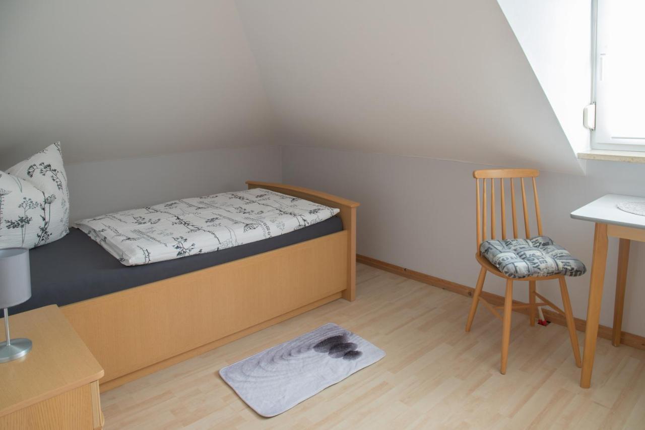 Ferienwohnungen Wittmann, Wohnung 2 Og., Fuer Bis Zu 3 Personen Bad Staffelstein Exterior photo